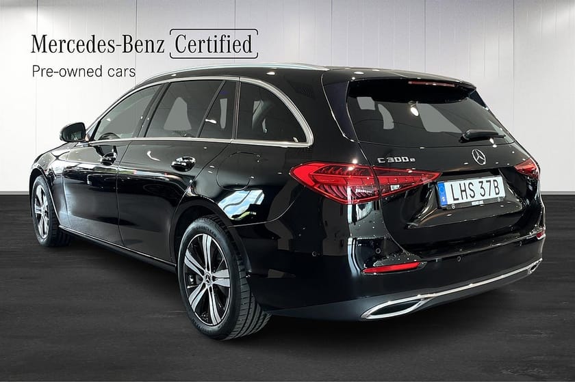 Bild 4 av Mercedes-Benz C 300 T e C300 Avantgarde 360-KAMERA//DRAG//EL-STOLAR//NIVÅREGLERING