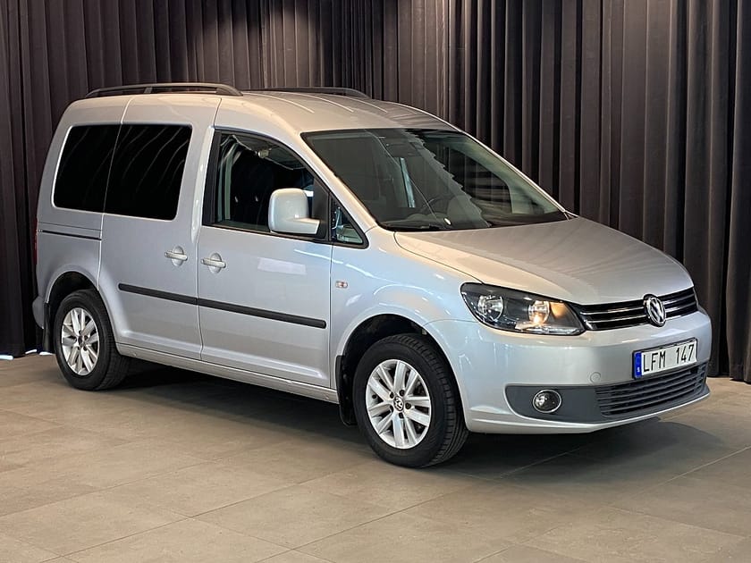 Bild 1 av Volkswagen Caddy Life / Dragkrok / Sommar & Vinterhjul / Nybesiktigad