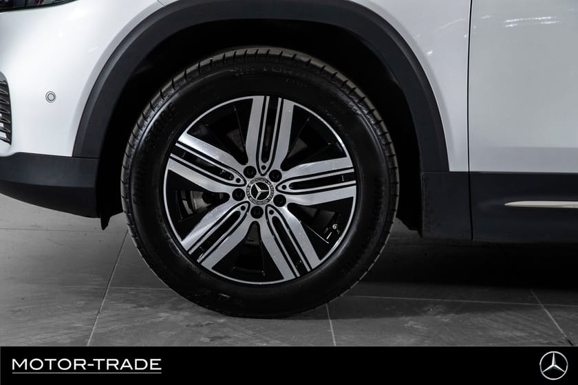 Bilde 4 av Mercedes-Benz EQB 300 4MATIC