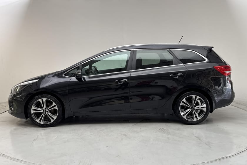 Bild 2 av Kia cee'd_sw Cee'd 1.6 CRDi SW (136hk) GT Line GPS Backkamera