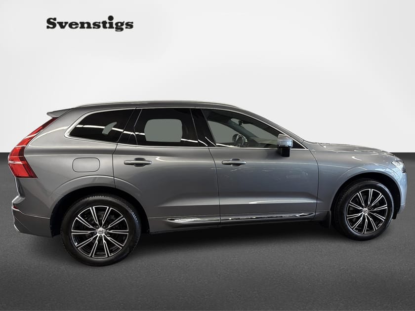 Bild 3 av Volvo XC60 B4 AWD Inscription/ Panorama/ Navi