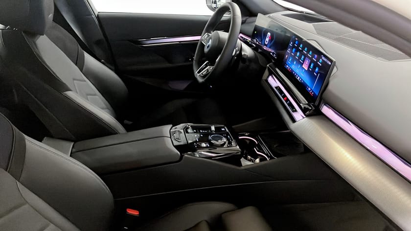 Bild 3 av BMW 530e xDrive Touring Innovation, H/K ljud, M sport