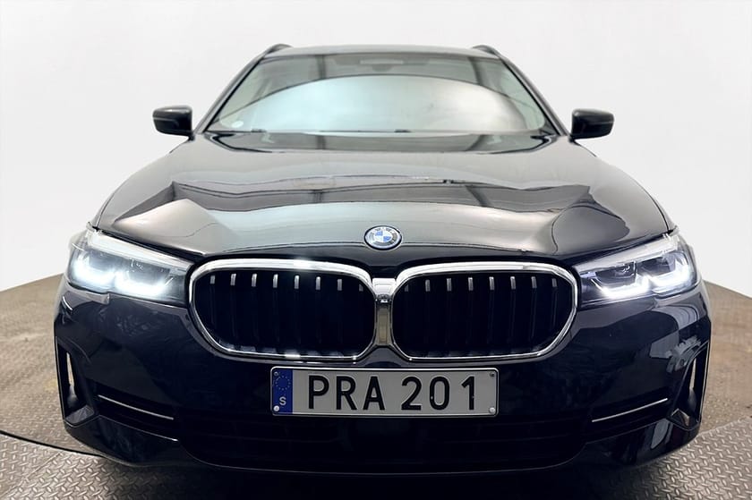 Bild 3 av BMW 530e xDrive Touring Drag Läder Sportstolar Live Cockpit Pro 292hk