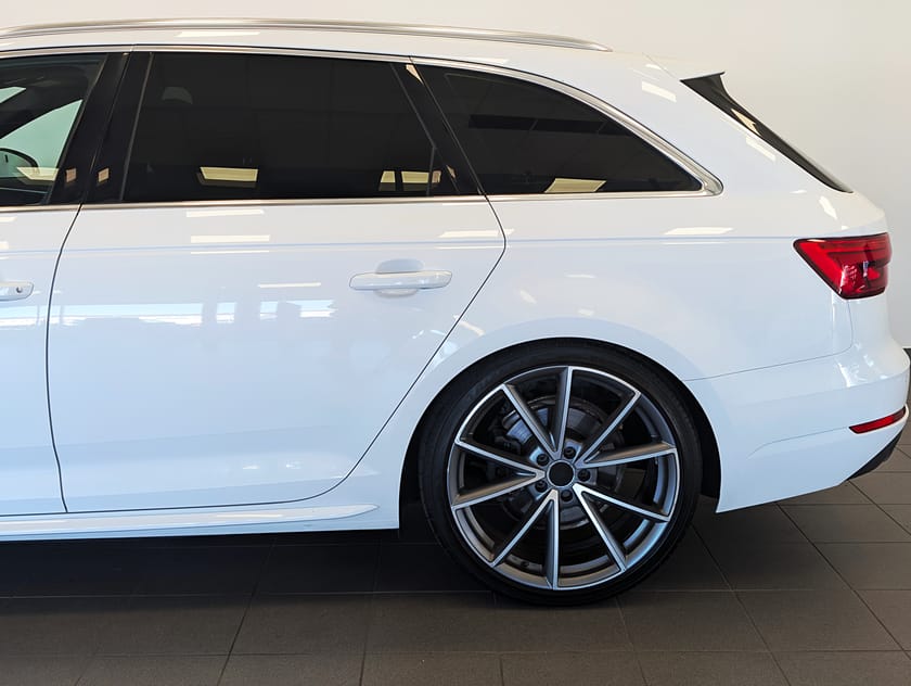 Bild 5 av Audi A4 Avant 2.0 TDI S Line quattro P-Värmare Dragkrok 20"