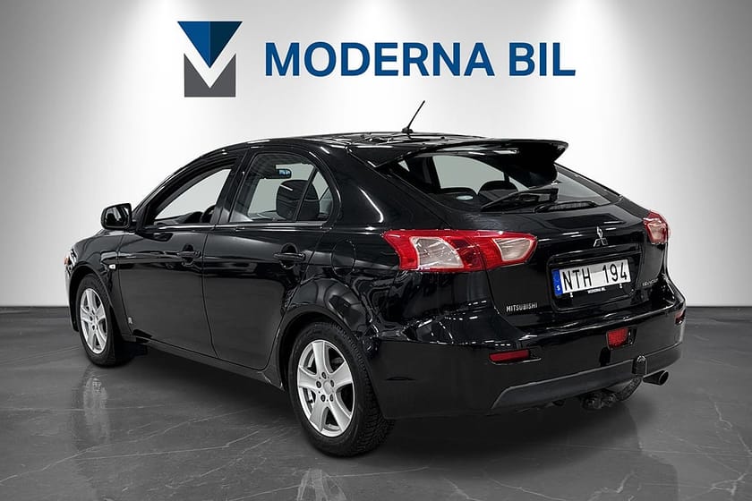Bild 4 av Mitsubishi Lancer Sportback 1.8 MIVEC 140hk Inform Drag M-värm Nybesiktad