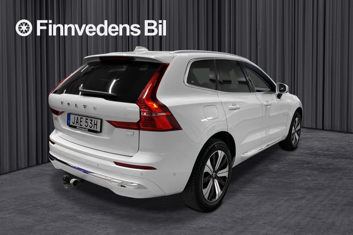 Volvo XC60 2023 - miniatyr 3