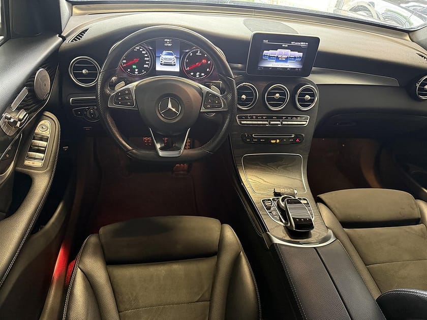 Bild 4 av Mercedes-Benz GLC 220 d 4MATIC 4M AMG BURMESTER DRAG