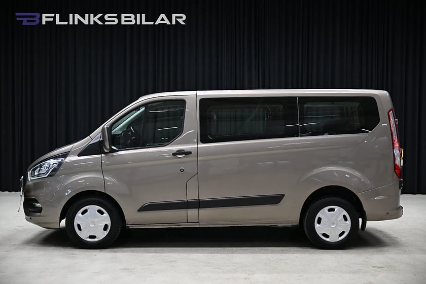 Bild 1 av Ford Transit Custom 320 Kombi 170HK Automat|9-Sits|NyKamrem|Backkamera|Leasbar