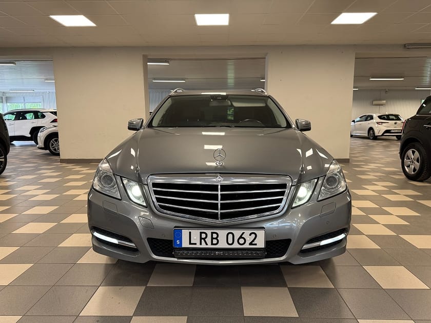 Bild 3 av Mercedes-Benz E 200 T CGI BE BlueEFFICIENCY 5G-Tronic Avantgarde Euro 5