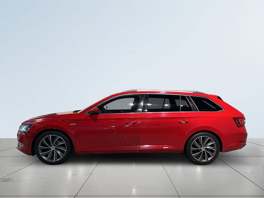 Bild 4 av Škoda Superb Kombi Skoda 2.0 TDI 4x4 Business L&K Drag GPS Pano Canton SoV