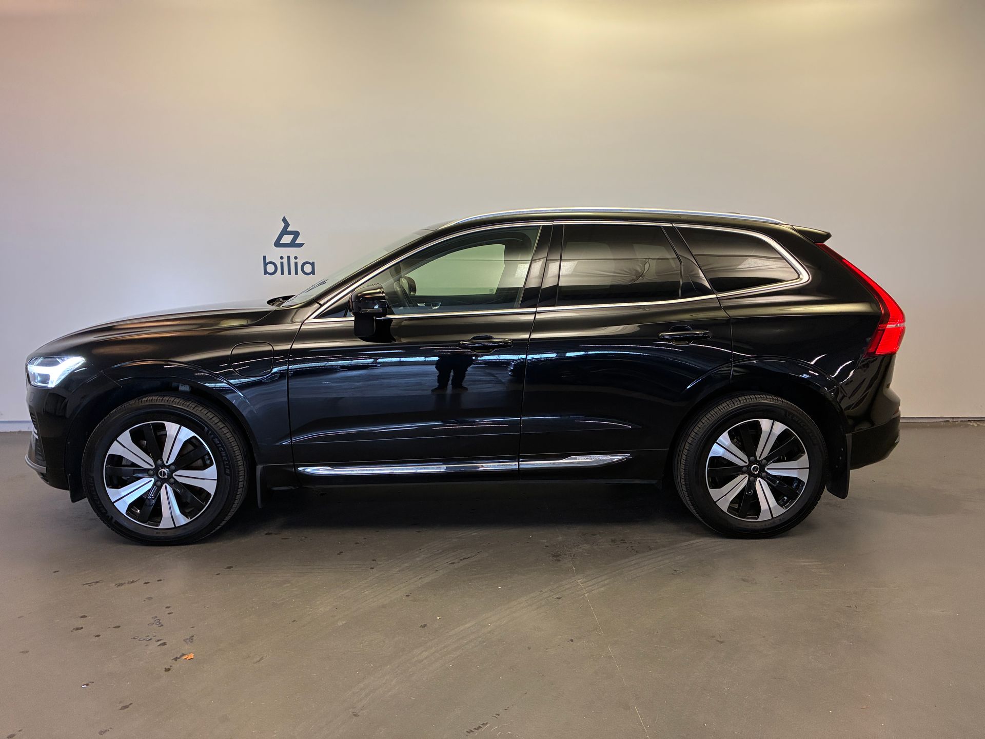Volvo XC60 Recharge T6 II Core Edition 2024, bild 3/10