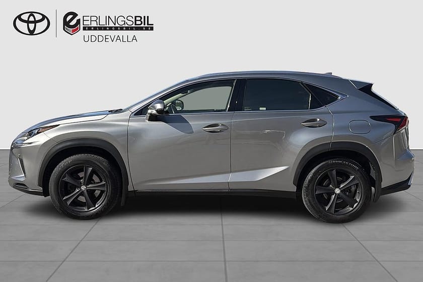 Bild 3 av Lexus NX 300h AWD COMFORT V-HJUL