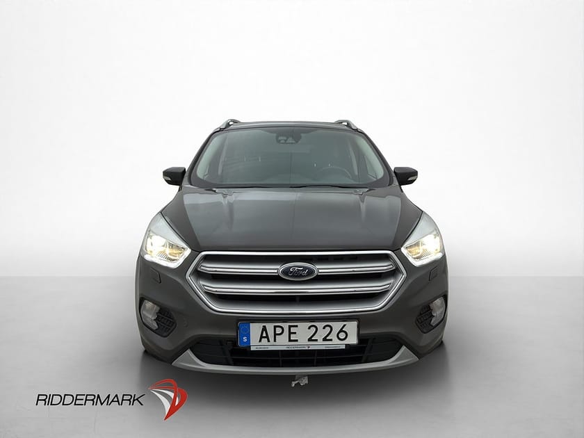 Bild 2 av Ford Kuga 1.5 TDCi 120hk Titanium M-Värmare Drag Halvskinn