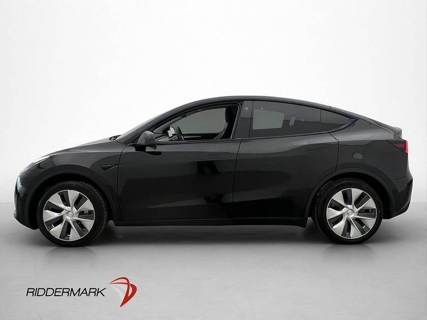 Bild 5 av Tesla Model Y Standard Range RWD Drag Panorama Kamera Autopilot