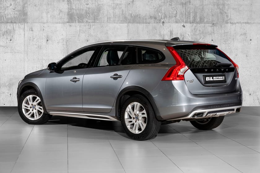 Bilde 2 av Volvo V60 Cross Country D3 Aut Summum | Krok | Skinn