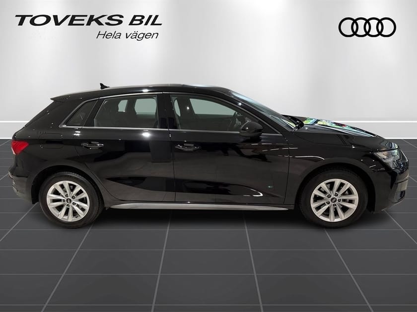 Bild 2 av Audi A3 Sportback 35 TFSI PROLINE 150 HK 6-VÄXLAD