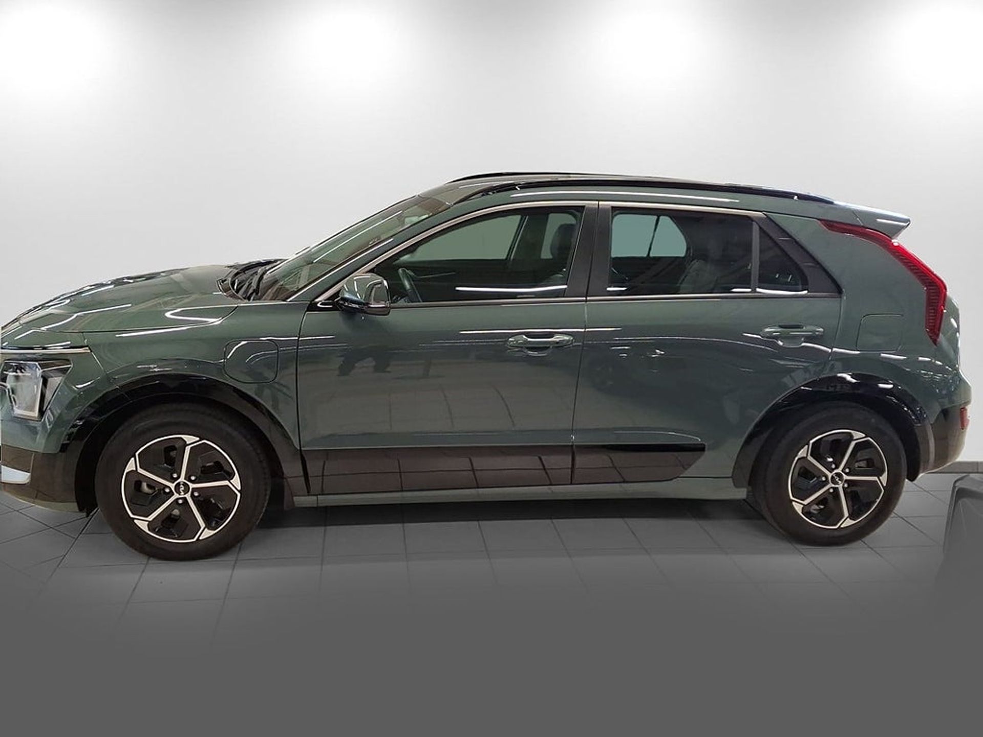 Kia Niro PLUG-IN HYBRID ACTION 2023, kuva 4/10