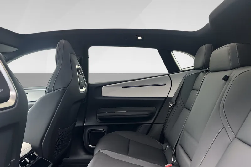 Polestar 4 Long Range Dual motor bilde 17