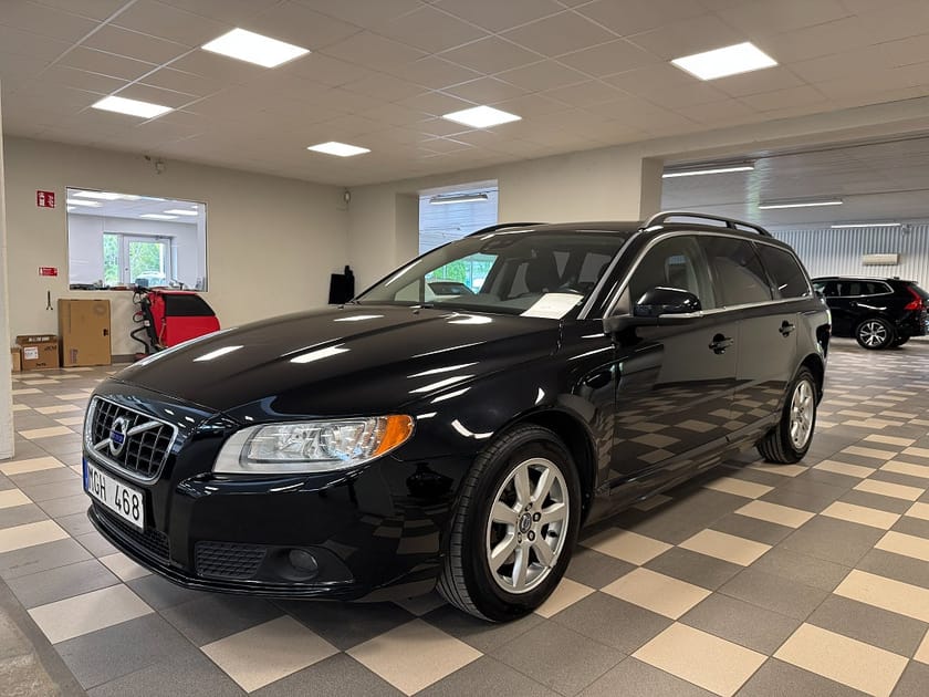 Bild 1 av Volvo V70 D3 Geartronic Momentum Dieselvärmare Drag 163 Hk