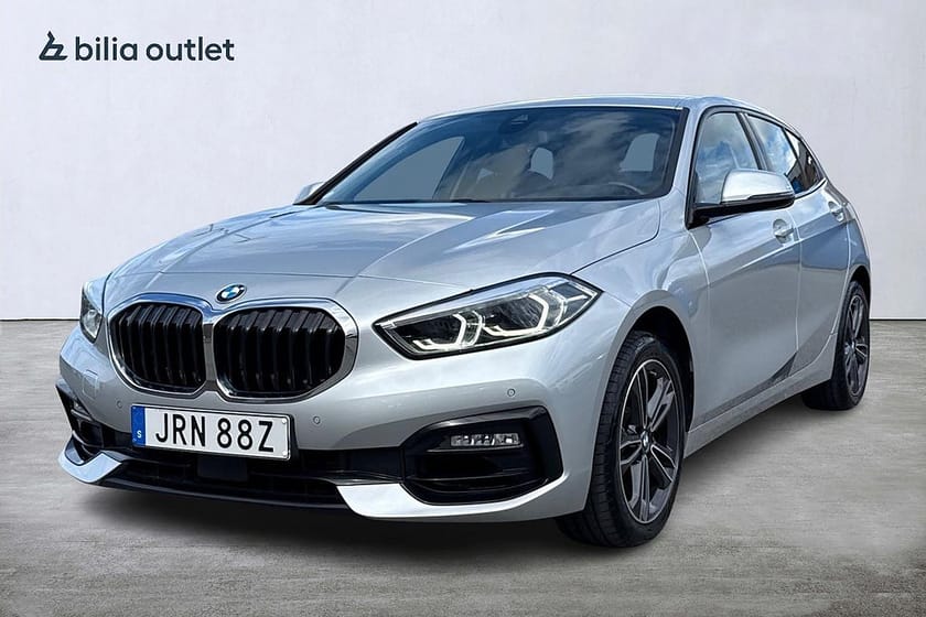 Bild 1 av BMW 120i Sport line 178hk Cockpit Navigation ConnectedDrive MOMS