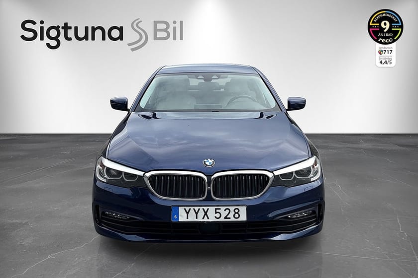 Bild 2 av BMW 530e iPerformance Sedan Steptronic Sport line / B-Kamera