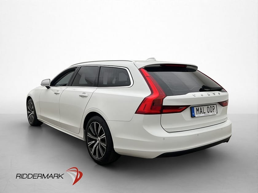 Bild 5 av Volvo V90 D3 Momentum Advanced Lounge Värmare CarPlay