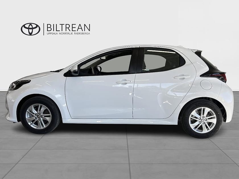 Bild 3 av Toyota Yaris Hybrid 1.5 Active komfortpaket P-sensorer Vinterhjul