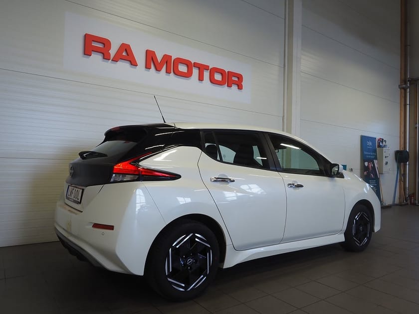 Bild 5 av Nissan Leaf 40 kWh 150hk Acenta | Drive assist | 360° | Rattvärme