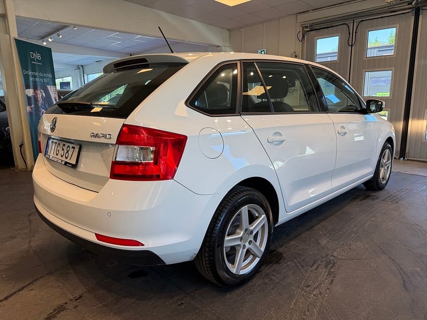 Bild 4 av Škoda Rapid Spaceback Skoda 1.2 TSI Farthållare 110hk