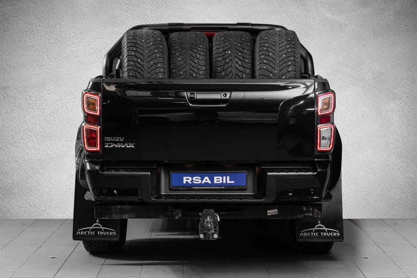 Bilde 5 av Isuzu D-Max Dobbelcab Arctic Truck 35 Black Edition 2 sett hjul