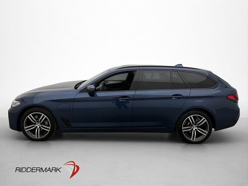 Bild 4 av BMW 530e xDrive Touring Shadow Line Hifi HuD 360° Skinn Drag