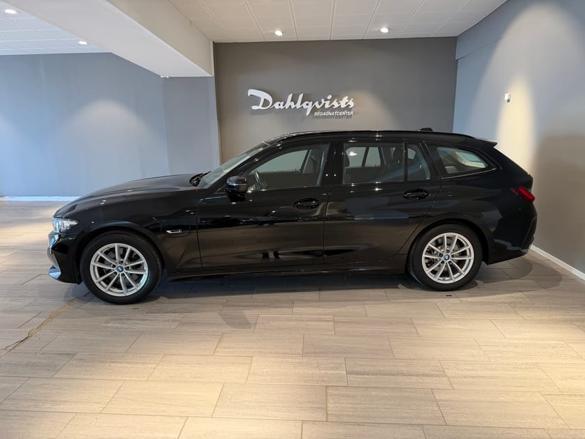 Bild 5 av BMW 330e xDrive Touring