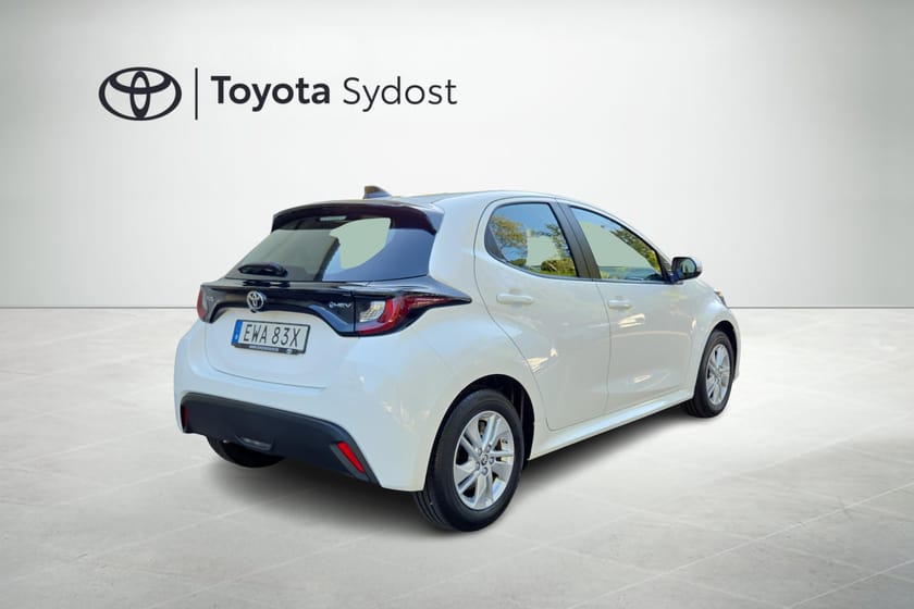 Bild 2 av Toyota Yaris Hybrid 115 Active Backkamera, Adaptiv farthållare, AppleCar Play och AndroidAuto