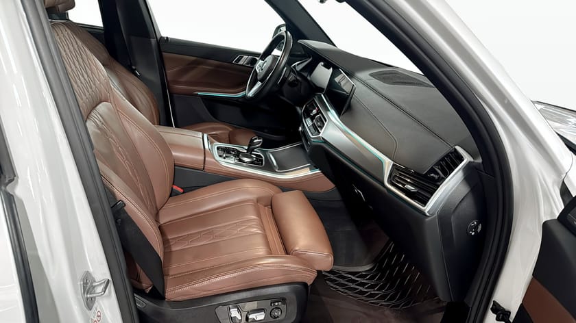 Bild 3 av BMW X5 xDrive45e iPerformance M Sport / Pano / H&K / Head-up