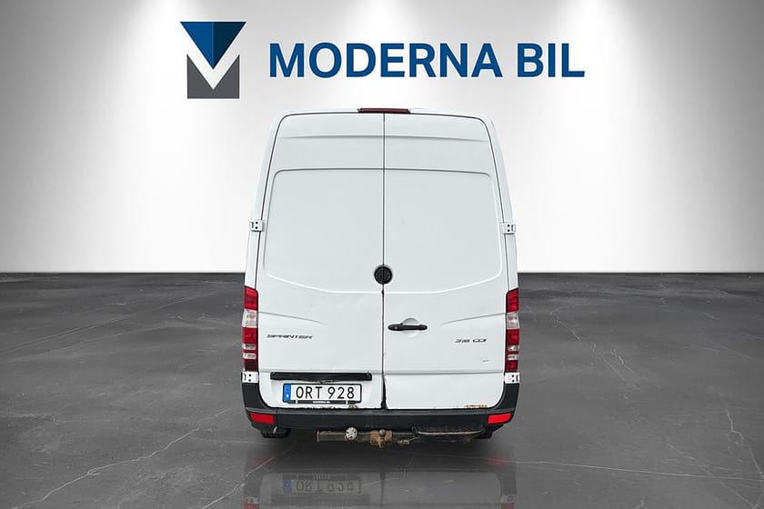 Bild 4 av Mercedes-Benz Sprinter 316 BlueTEC Skåpbil CDI 163k Automat 3-sits Dragkrok Värmare Nybesiktad