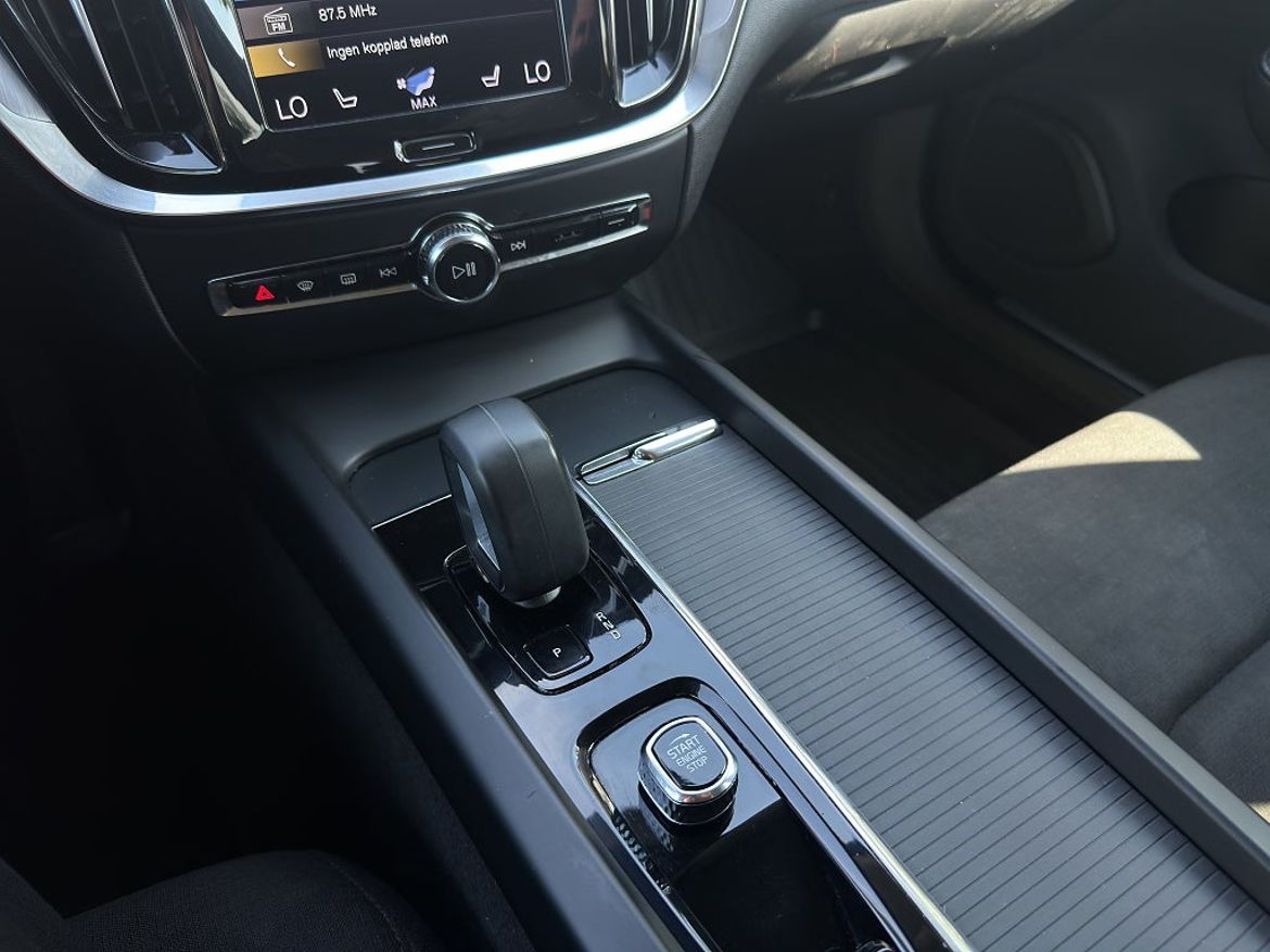 Volvo V60 Cross Country, bild 16 av 20
