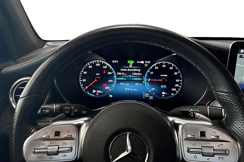 Bild 5 av Mercedes-Benz GLC 300 de 4MATIC AMG Line | Drag | BACKKAMERA | Fotsteg |