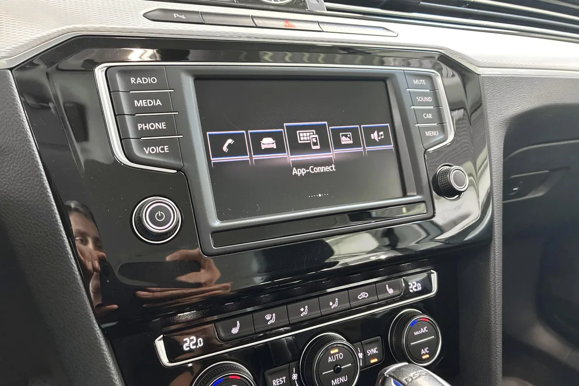 picture of a car