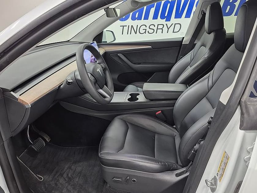 Bild 2 av Tesla Model Y Long Range RWD