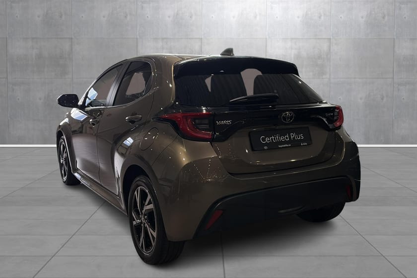 Bilde 3 av Toyota Yaris Hybrid 115 Active Tech/Hybrid/R.Kamera/Carplay/Android auto/ACC