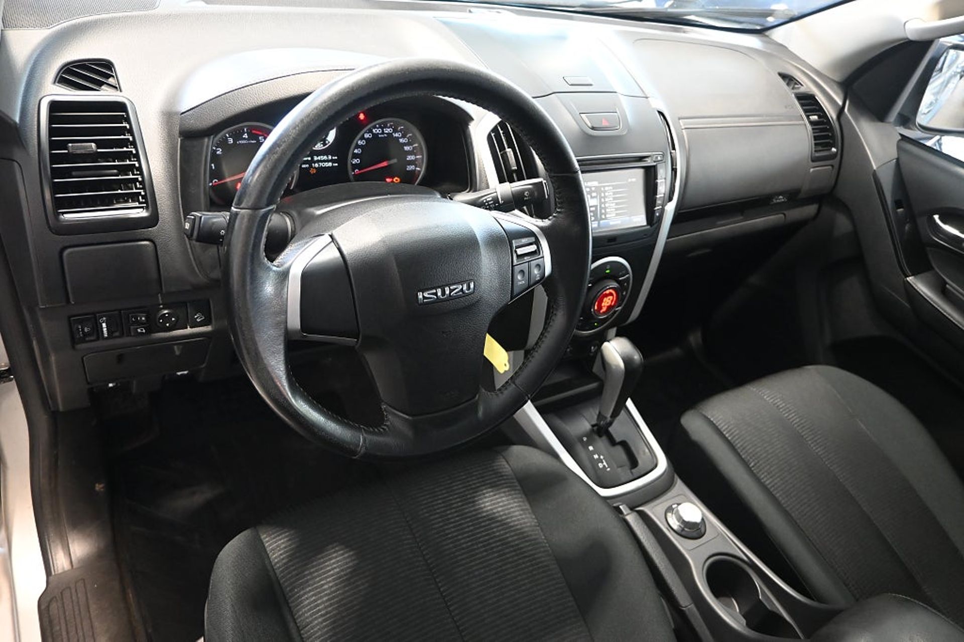 Isuzu D-max 2019, kuva 7/23