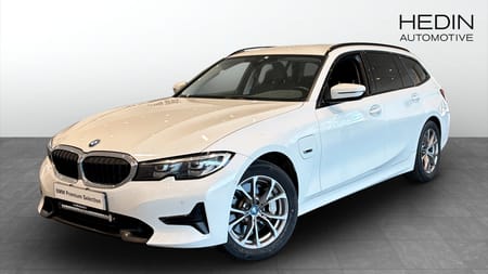 BMW 330e xDrive Touring Drag,rattvärme,hifi