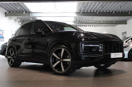 Porsche Cayenne E-Hybrid Moms