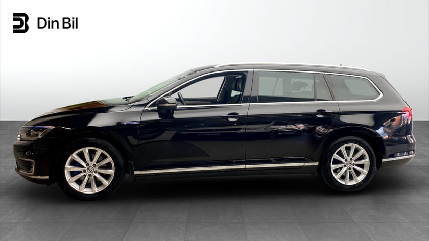 Bild 2 av Volkswagen Passat Variant GTE DSG Activeinfo/Executive