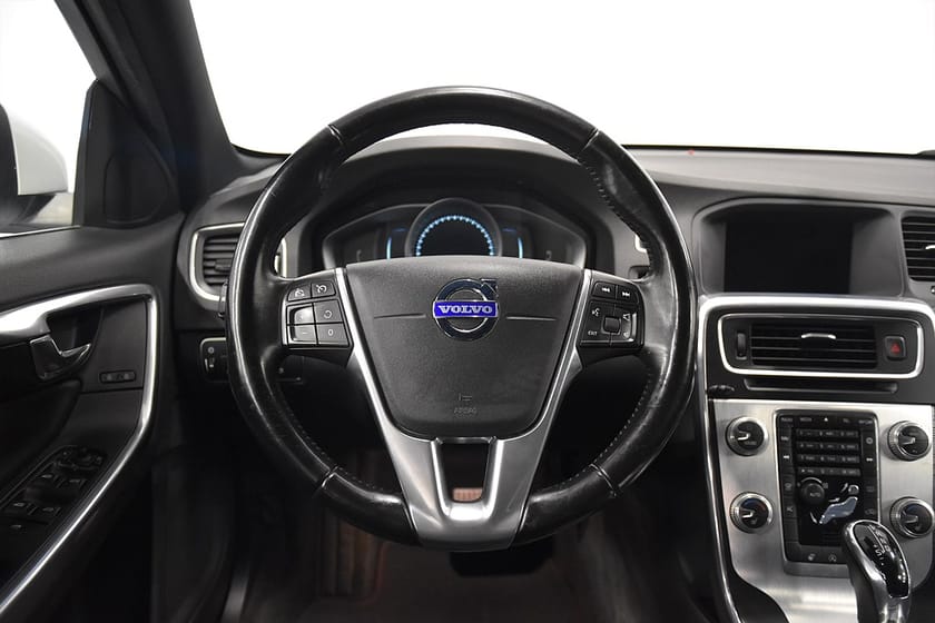 Bild 2 av Volvo V60 D4 AWD Aut Ocean Race Rattv D-Värm Drag 190hk