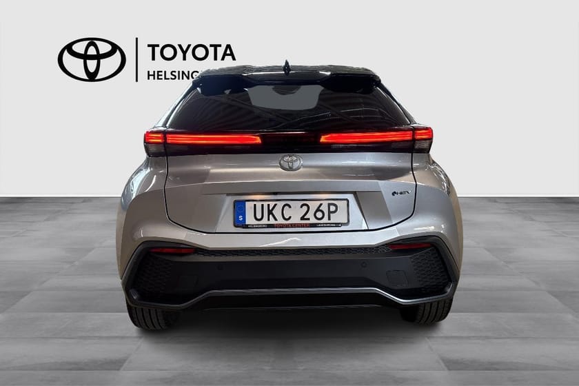 Bild 5 av Toyota C-HR Hybrid AWD-i Style med Teknikpaket och Bi-Tone