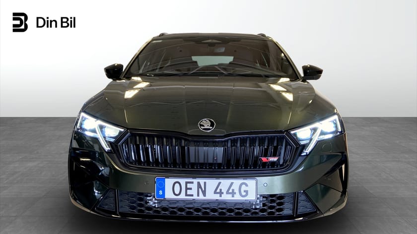 Bild 4 av Škoda Octavia Kombi RS 2,0 TSI 265hk | DCC | Drag | Pano | 19"