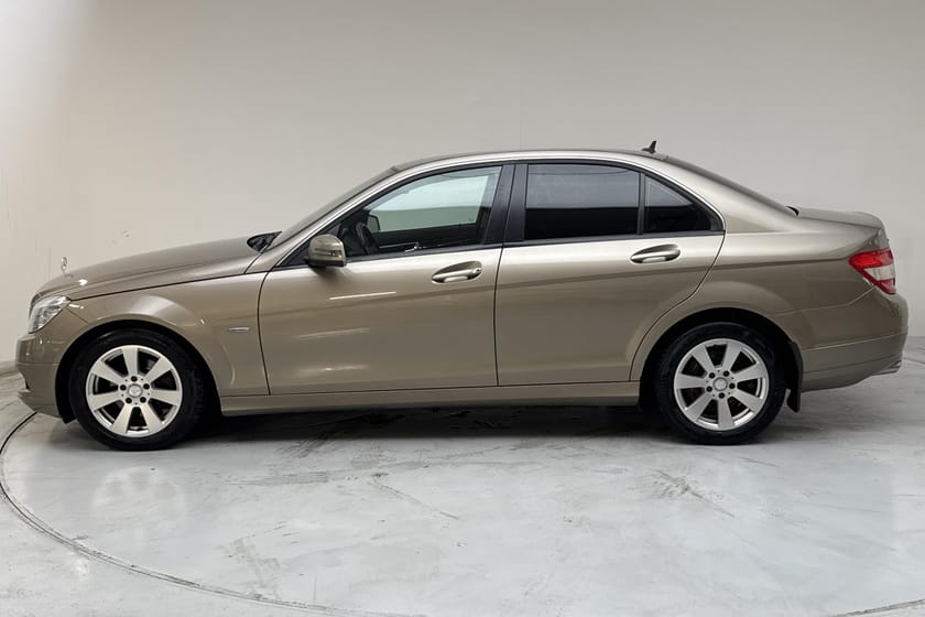 Bild 2 av Mercedes-Benz C 250 CDI 4MATIC BE BlueEfficiency W204 (204hk)