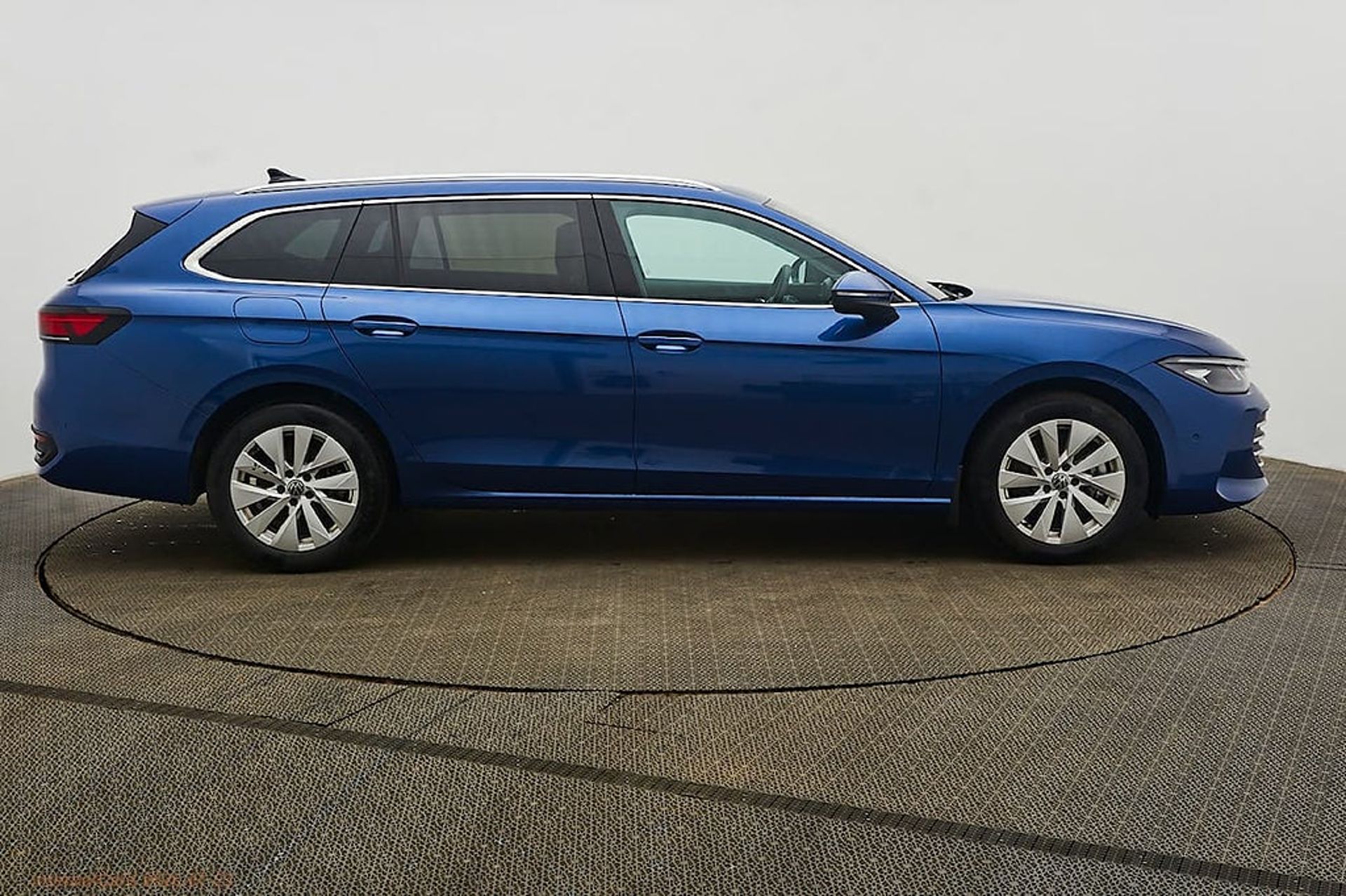 Volkswagen Passat 2025, bild 7/15