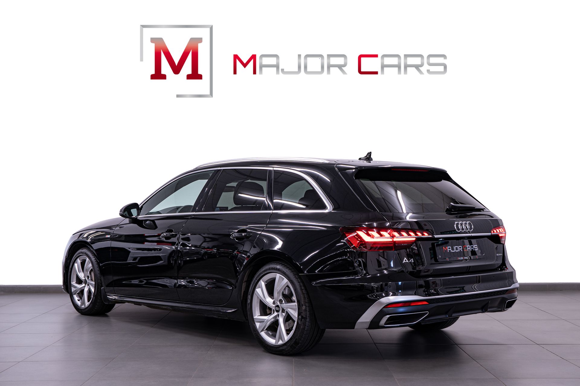Audi A4 2023, bild 4/25